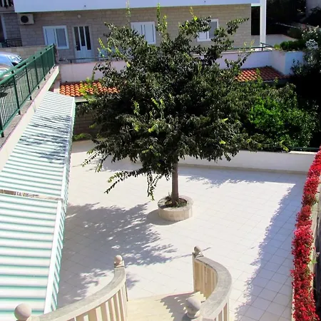 Pino Apartment *