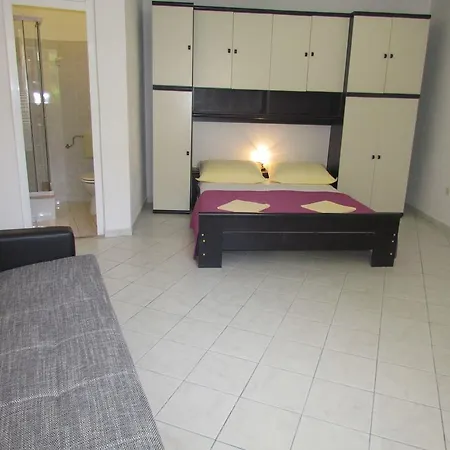Pino Apartment *
