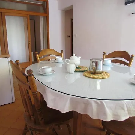 Pino Apartment *