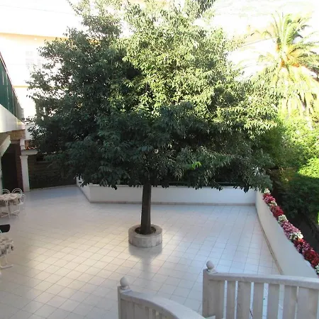Pino Apartment